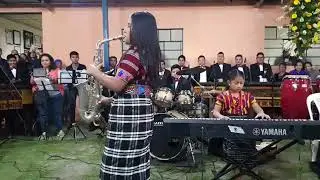 Talento Chapín Reinita rodrigues y Yahaira tubac. El REY QUICHÉ