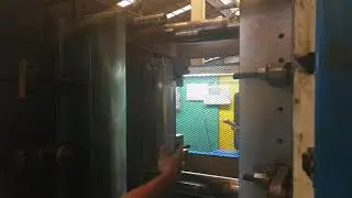 Octagon auto degating system auto cut trimming runner inside mold project SANKEN