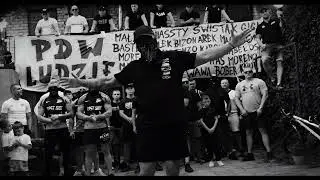 THE OUTLAWZ - DLA LUDZI FEAT . MŁODY PODTEXT , ZETBEES , AMIGO , OŚWA , PORO PROD . DJ . GONDEK