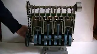 Čtyřdob&yacute; spalovac&iacute; motor - model