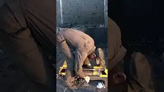 The entire process of modifying the hydraulic hand pallet to remove truck wheels.