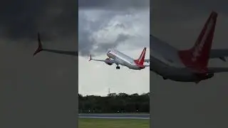 well worth a watch ,2 mins ,of takeoff,southside my new spot 😆👍🚴&zwj;♂️#airplane