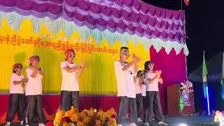 မလိဝမ်း ကျောင်းစုံညီ
