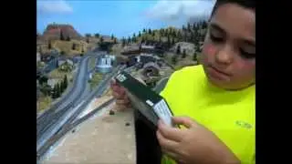N Scale Review of the New Kato N Scale F2 in Rock Island