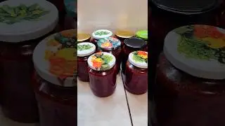 Деревенская кухня превратилась в мини-завод.