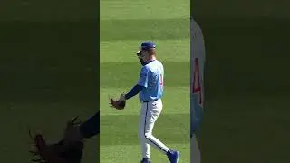 Пит Кроу-Армстронг сорвал бурные овации от поклонников Wrigley после победы 30/30! 👏