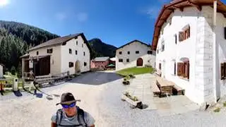 S Charl in 360