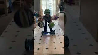 Basketball hover board backwards double ball 5y/o
