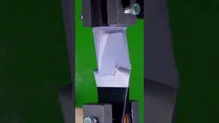 Axe Vs. Hydraulic Press 😱 #hydraulicpress #crushing #satisfying #tools