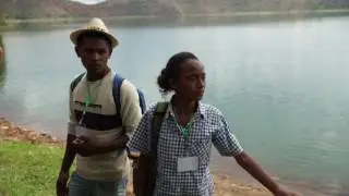 Réveil-FM: Le lac Andraikiba expliqué par des jeunes guides malgaches