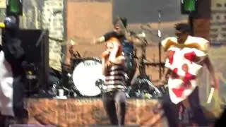 Decode-Paramore with no doubt and their kids
