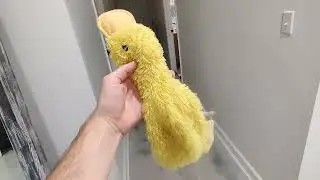 Best Pet Supplies Crinkle Dog Toy Review: Plush, No Mess Chew & Play - Large, Yellow