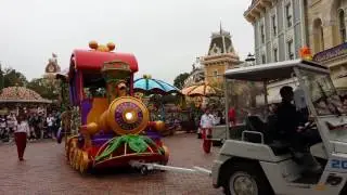Disney Friends Springtime Processional, Train Malfunction - Hong Kong Disneyland 迪士尼明星嘉年華列車故障