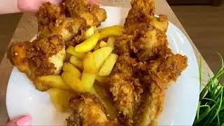 Хрустящие жареные куриные крылышки с золотым картофелем - неотразимый рецепт! Легкие и быстрые рецеп