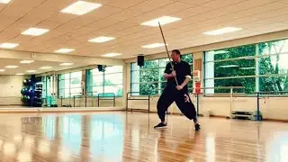Miao-dao (two-handed blade) training + meteor hammer easy session. 苗刀自主練習+流星錘來上兩手！