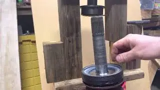 Homemade Hydraulic Seal Press for 4x4 Vacuum Lockers Ford Superduty and excursion 2000-2005.