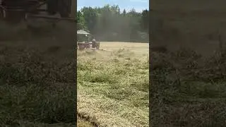 Fendt Farmer 2s mit Kuhn GF 8501 T beim anstreuen 💪🏻