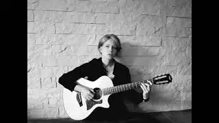Suitcase Blues - Triumph, covered by Julia Pichler