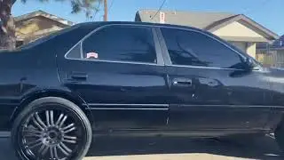 First Camry in Cali on 2s | Black 2000 Toyota Camry V6 3.0l on 22 inch rims 2 inch lift