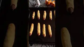 Witch Finger Cookies for Halloween 🧙🏻&zwj;♀️🎃👻 #halloween #spookyseason #spooky #witch #cookies