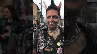 With zombie punk In  Camden town ! In punk waves 🌊 #streetpunk #distortionwaves#camdentown #uk