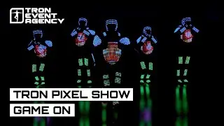You’ve Never Seen Retro Gaming Like This | Tron Pixel Show  - Game On