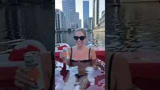 HOT TUB Boat Tour in LONDON #hottub #canarywharf #shorts #canarywharflondon #london #londonvlog #uk