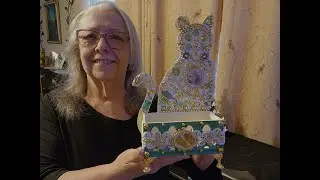 Jeweled Cat Organizer