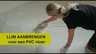 Lijm aanbrengen voor een PVC vloer