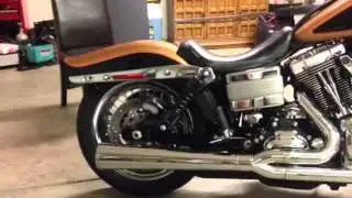 Harley Wide Glide Sound V&H 2 into 1 pro pipe