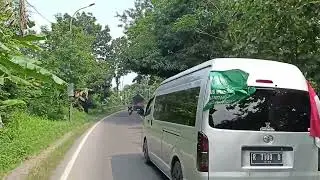 Menikmati Trip Perjalanan Pedesaan Permai di vibe Puncak Gunung 