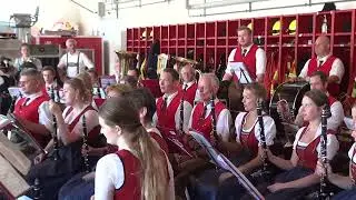 Dem land Tirol die Treue : Trachtenmusikkapelle Unken (östereich )