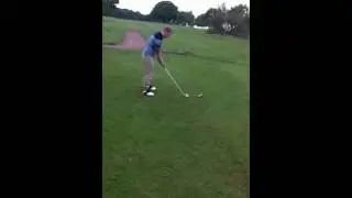 The worlds worst golf swing - Golf Fail