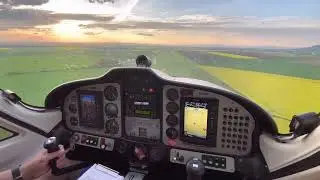 Sunset landing at Sazen&aacute; with yellow canola field in sight