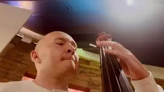 Groovy Upright