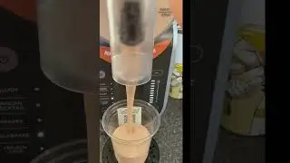 #baileys #galaxy #chocolate #chocolatemilkshakerecipe #chocolatemilk #ninjaslushi #ninja #bar #fun