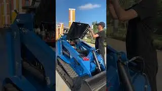Rippa RS06 mini skid steer engine compartment.