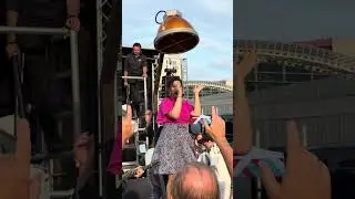 Coverband Domino zorgt voor ambiance op de Leuvense jaarmarkt - 2 september 2024