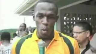 Usain Bolt Gets Chris Gayle Out!!