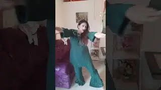 Pakistani Aunty Mujra dance at home Leaked video #shorts #bhangra #pakistan #tiktok #viral #mujra