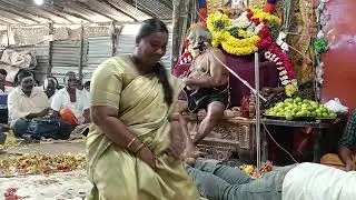 கணவர் பிரச்சனையால் மனம் உருகி வந்த மகள் புளியரை கருப்பசாமி அருள் வாக்கு