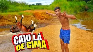 A ÉGUA CAIU DENTRO DO RIO