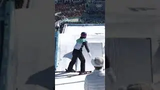 Eileen Gu jumps to big air gold! 🤯