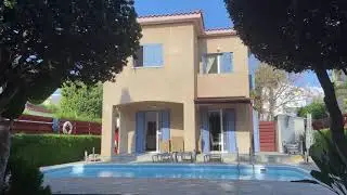 Chloraka Paphos Villa &ndash; Meters from the Sea!