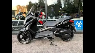YAMAHA XMAX 250 BLACK 2011 QUICK REVIEW AND START UP