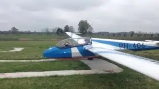 Glider take off with aerotowing (ASK13 and PA18)