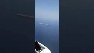 Dua Kapal Tanker Raksasa di tengah Laut || ULCC TANKER