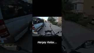 Herşey Relax ... #bike #crash #save #scooter #istanbul #minibus #traffic