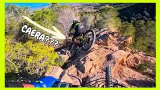 🤣 Espect&aacute;culo+Enduro en #ebikes por #murcia 