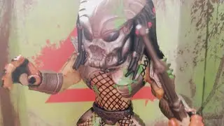 The Loyal Subjects Guardian Predator action vinyl toy unboxing #Predator2